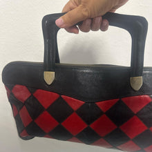 Load image into Gallery viewer, Borsa a Mano Anni ’70 a Rombi – Superfly Style
