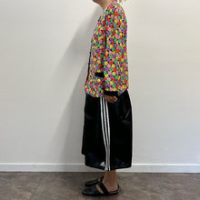 Load image into Gallery viewer, Camicia sartoriale in seta – Anni ’80

