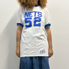 Load image into Gallery viewer, T-shirt Vintage NBA “Nets 52” – Anni ’80 (Deadstock)
