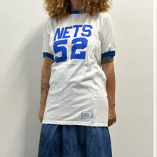 Load image into Gallery viewer, T-shirt Vintage NBA “Nets 52” – Anni ’80 (Deadstock)
