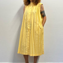 Load image into Gallery viewer, Abito giallo plissettato – Tokyo find
