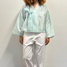 Load image into Gallery viewer, Jeogori coreano anni ’70 azzurro
