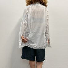 Load image into Gallery viewer, Camicia da smoking Pancaldi fine 70s
