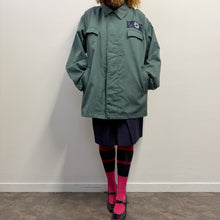Load image into Gallery viewer, Giacca Military/Workwear Reworked – Pezzo Unico con Patch Japan

