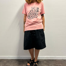 Load image into Gallery viewer, T-shirt queen Pink
