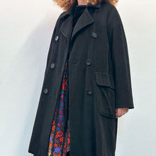 Load image into Gallery viewer, Cappotto Max Mara nero 90s
