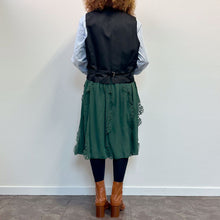 Load image into Gallery viewer, Gilet sartoriale nero in lana
