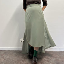 Load image into Gallery viewer, Tailleur Ealter Duchino salvia chiaro – Anni ’90 – Deadstock
