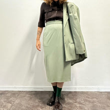 Load image into Gallery viewer, Tailleur Ealter Duchino salvia chiaro – Anni ’90 – Deadstock
