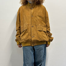 Load image into Gallery viewer, Bomber scamosciato color caramello chiaro – Anni ’90 – Tg 56
