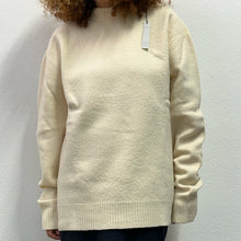 Load image into Gallery viewer, Maglione lana follata bianco
