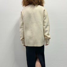Load image into Gallery viewer, Maglione lana follata bianco
