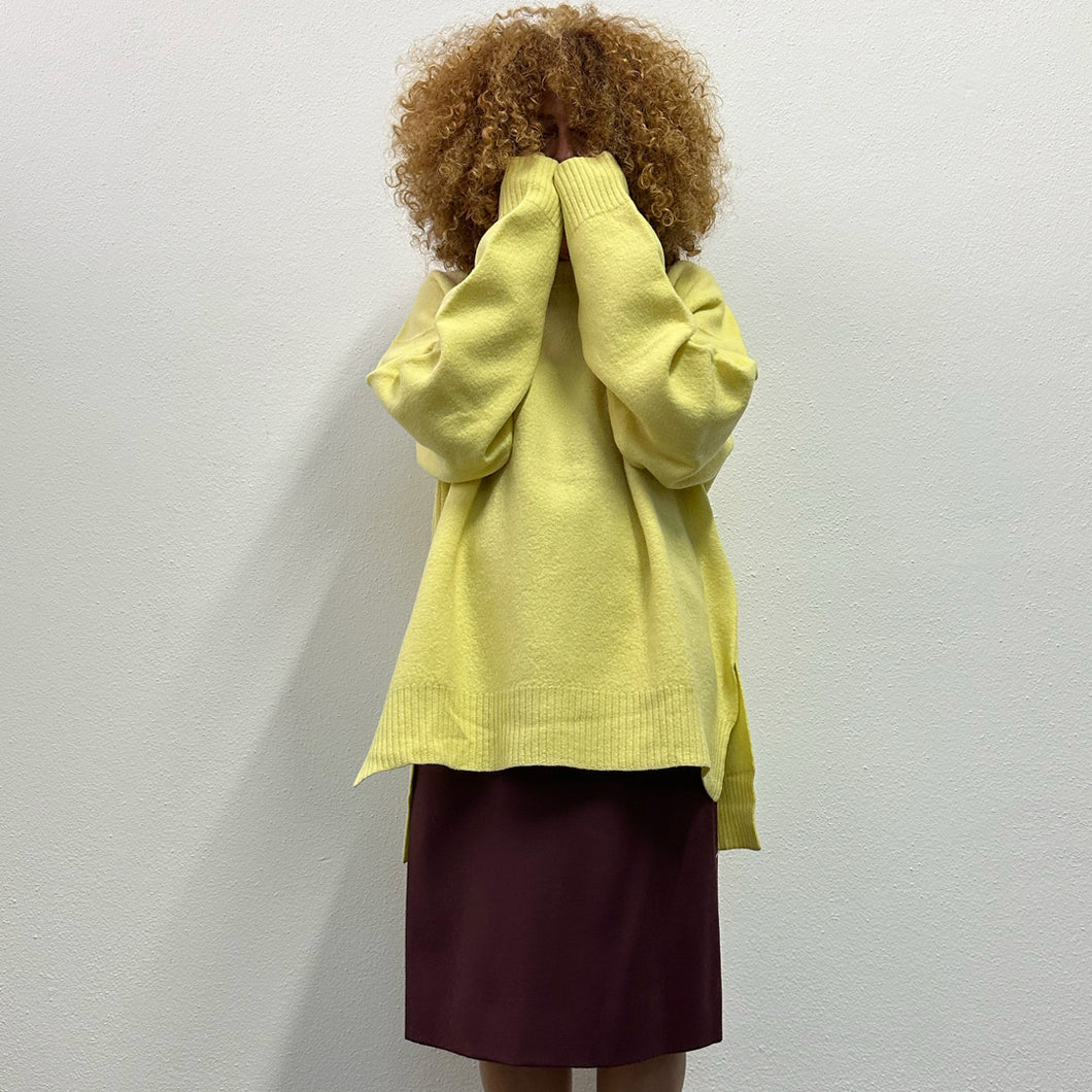 Maglione lana follata color giallo limone