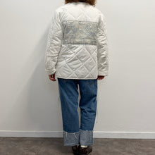 Load image into Gallery viewer, White Liner Jacket – Bianco Neve
