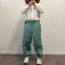 Load image into Gallery viewer, Pantaloni Nikka vintage DEADSTOCK color salvia

