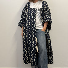 Load image into Gallery viewer, Michiyuki Tradizionale Giapponese Vintage anni ’60 – Indigo/Bianco (Aizome &amp; Kasuri)
