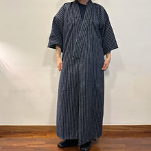 Load image into Gallery viewer, Indago Ikat kimono contadino giapponese  60s

