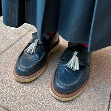 Load image into Gallery viewer, Loafers Dr Martens navy e bianche
