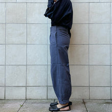 Load image into Gallery viewer, Pantaloni Nikka work giapponese Rhapsody (Pantone )
