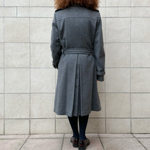 Load image into Gallery viewer, Trench coat grigio 70s
