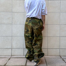 Load image into Gallery viewer, Pantalone militare Usa camu  90s
