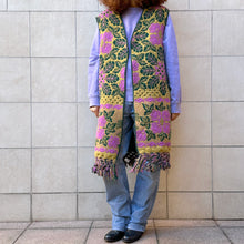 Load image into Gallery viewer, coprimi extra verde viola e giallo con lana cotta
