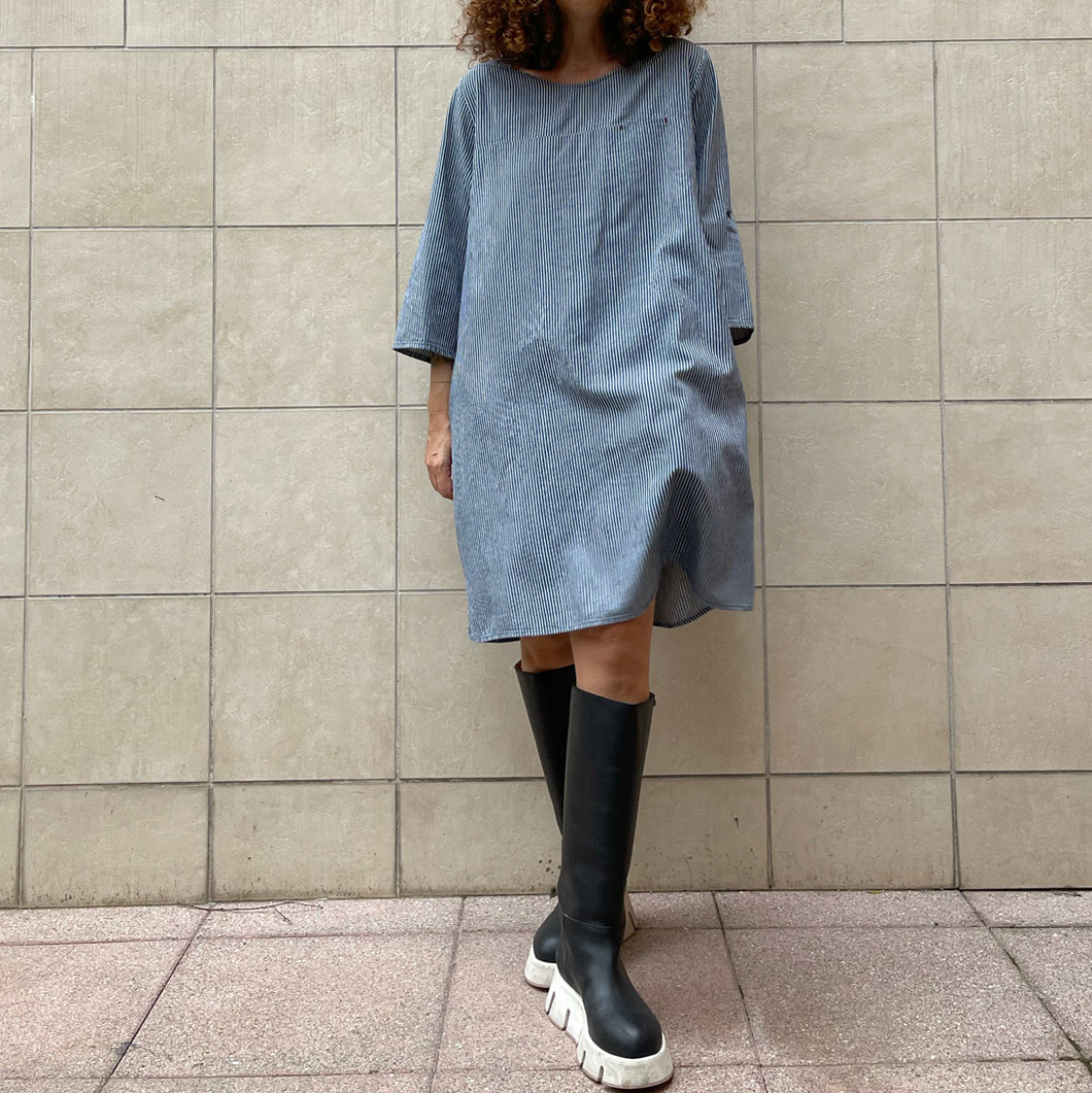 Maxi blusa/abito color denim a righe bianca verticali made in Japan