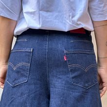 Load image into Gallery viewer, Gonna pantalone engineered Levis 2000s
