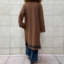 Load image into Gallery viewer, Maxi cardigan /cappotto Callaghan  by Romeo Gigli marrone 80s
