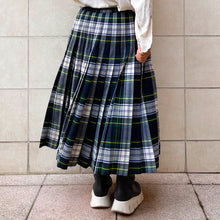 Load image into Gallery viewer, Kilt Burberry 80s
