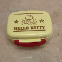 Load image into Gallery viewer, Bento box Hello kitty 80s
