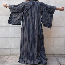 Load image into Gallery viewer, Kimono vintage
