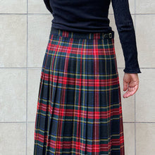 Load image into Gallery viewer, Kilt lungo in check rosso nero 80s
