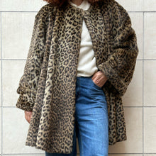 Load image into Gallery viewer, Fur for Fun animalier Moschino 80s
