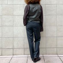 Load image into Gallery viewer, Completo sartoriale gilet e pantalone gessato grigio 90s
