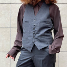 Load image into Gallery viewer, Completo sartoriale gilet e pantalone gessato grigio 90s
